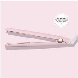 The Beachwaver Coast Pro Titantium Flat Iron Pink Rosegold